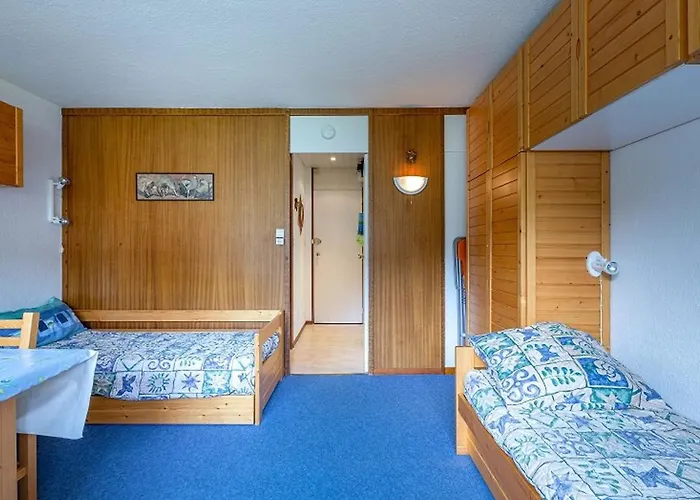 Appartement Ensoleillé Au Pied Des Pistes à - Fr-1-351-115 *