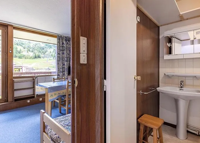 Appartement Ensoleillé Au Pied Des Pistes à - Fr-1-351-115 La Plagne